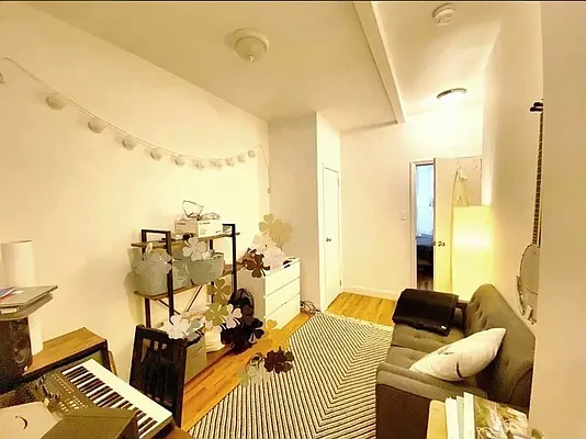 Rented by Corcoran | media 31
