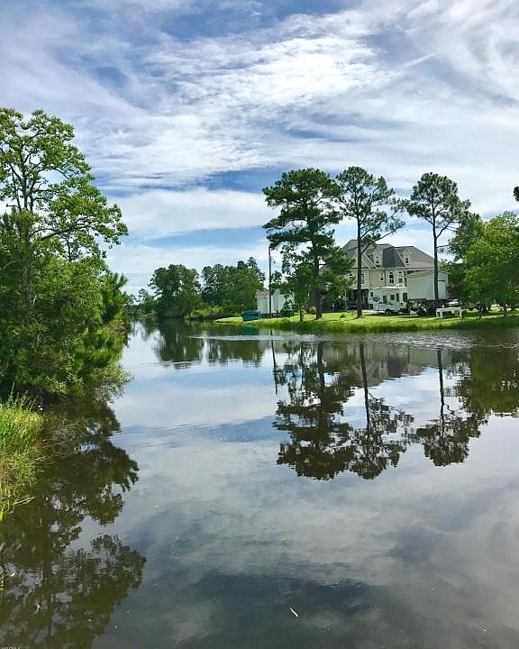 2nd image of 10010 Bayou View Dr E