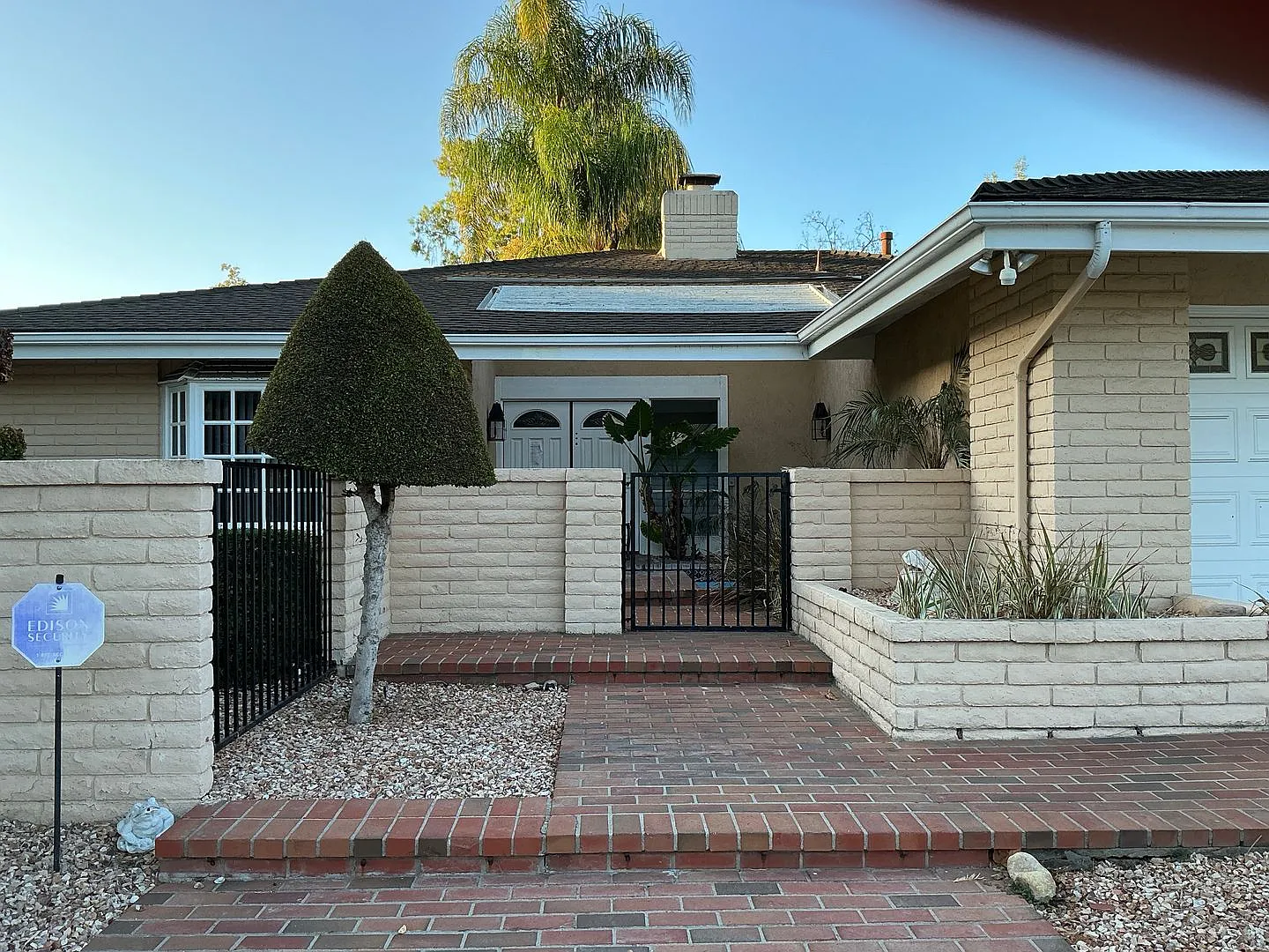 Welcome to 1930 Alto Ln. Single Story 3 Bedroom 2 Bath in Fullerton — Photo 4