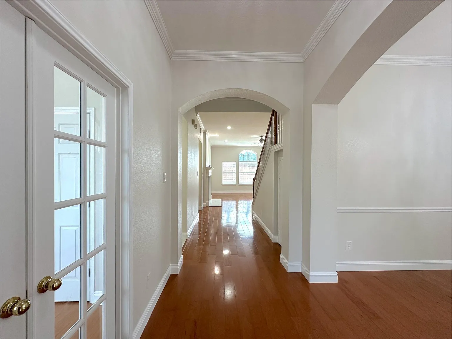 4 bed, 2945 sqft, $3,000 — Photo 1