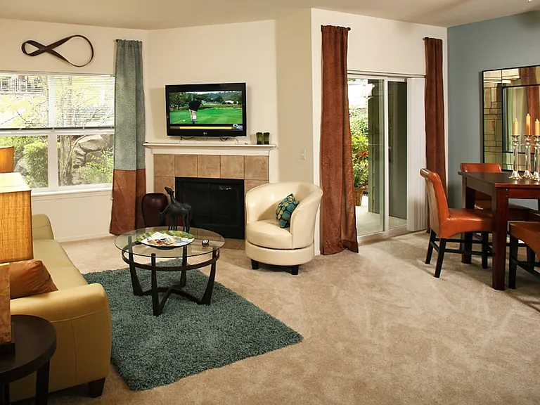 Classic Package I dining and living room