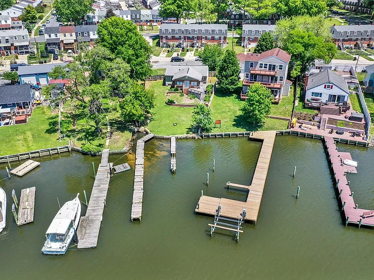 8027 Shore Rd — Photo 30