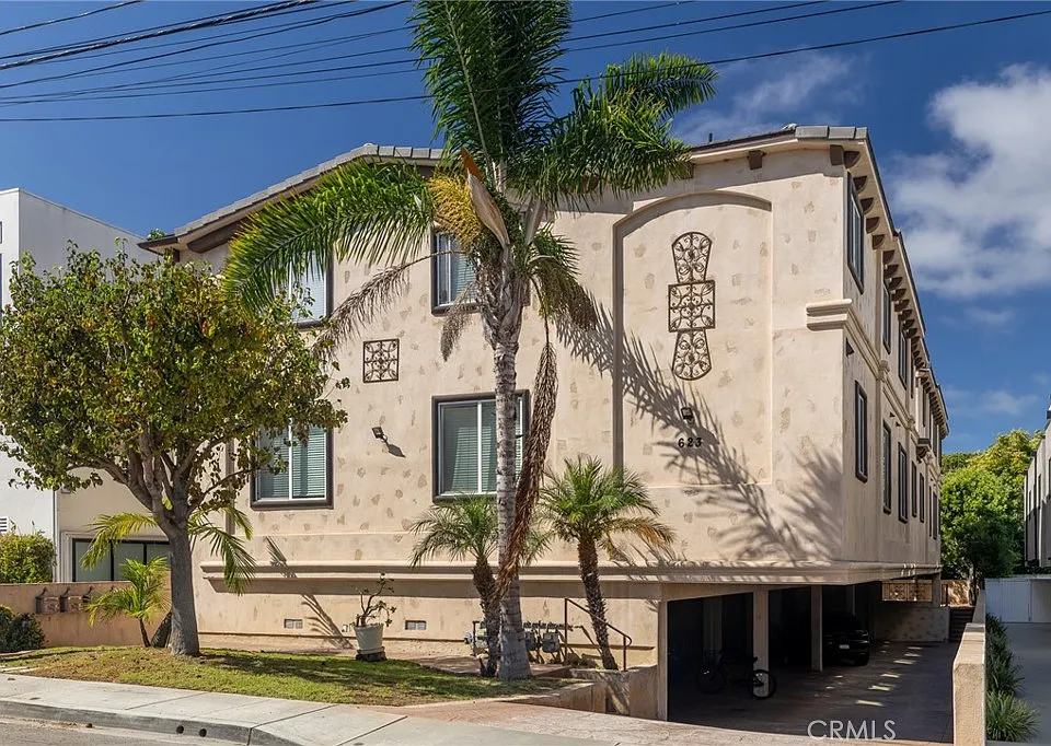 623 Aviation Way #D