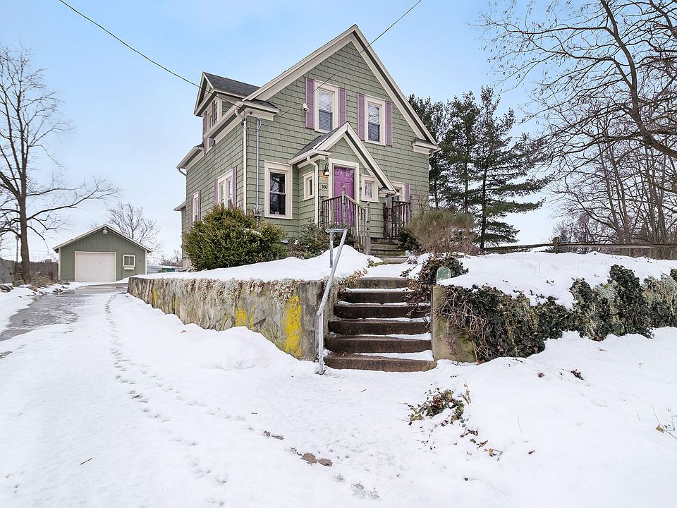 1st image of 160 Merwood Dr E