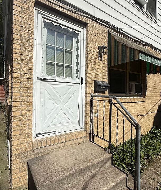 1st image of 709 E 29th St