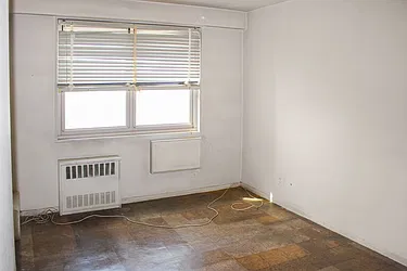 Sold by Thomas Lipovetsky, LREB