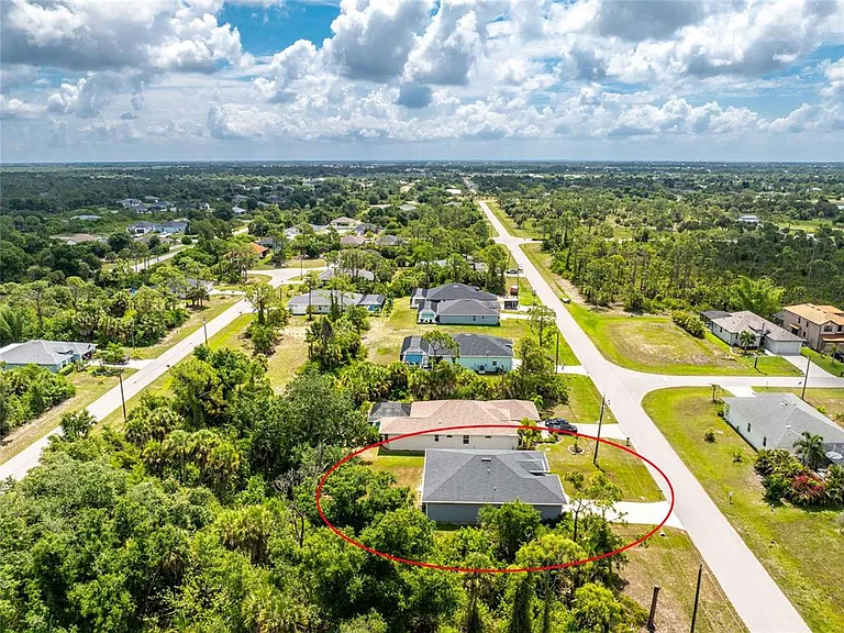 310 Albatross Rd — Photo 44