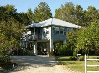 16611 Anna St, Cedar Key, FL 32625