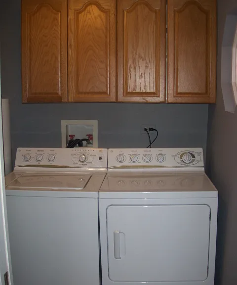 202 N Woodlawn St — Photo 4