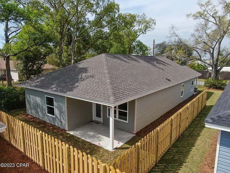 906 Mulberry Ave — Photo 26