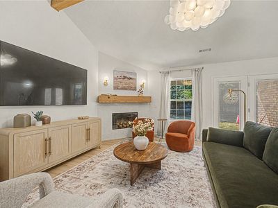2708 Pleasant View Ln, Bentonville, AR, 72712