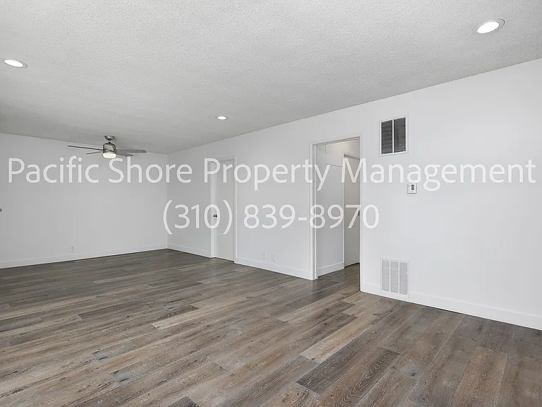 868 West Knoll Apartments — Photo 5