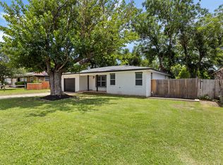 1035 Warden St, Benbrook, TX 76126