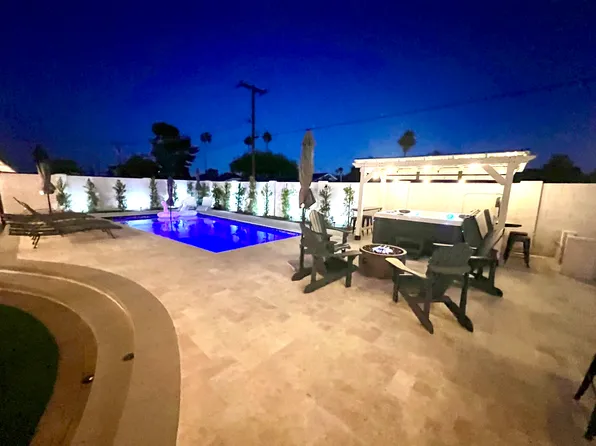 8201 E Mitchell Dr, Scottsdale, AZ 85251