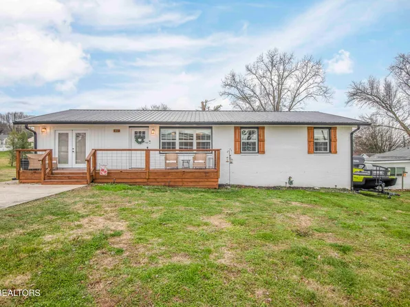 102 Hickory Ln, Sweetwater, TN 37874