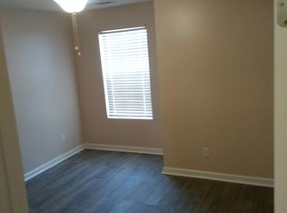 350 Beverly St APT 146, Hinesville, GA 31313