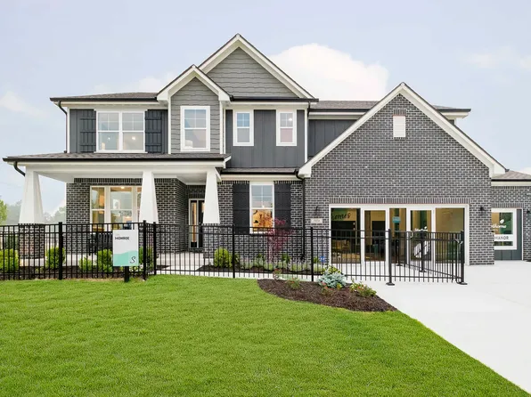 2756 Victory Dr, Columbus, IN 47203