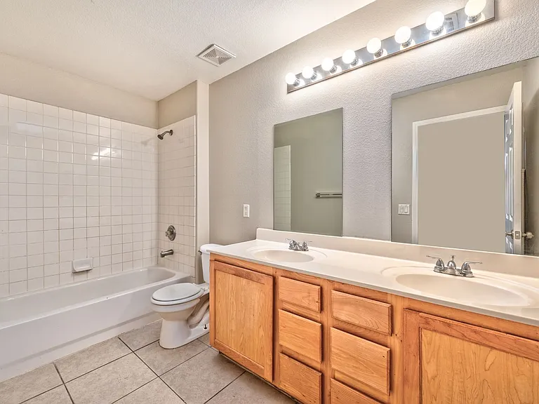 6412 Blacklion Ct — Photo 9