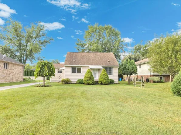 1262 Reaume Rd, Lasalle, ON N9J 1C1