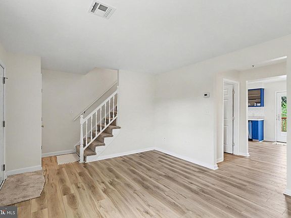 3rd image of 403 S Union St