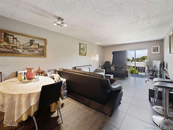 3rd image of 1220 71st St APT 43