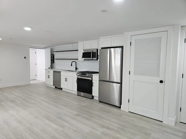 90 Shrewsbury Ave, Red Bank, NJ