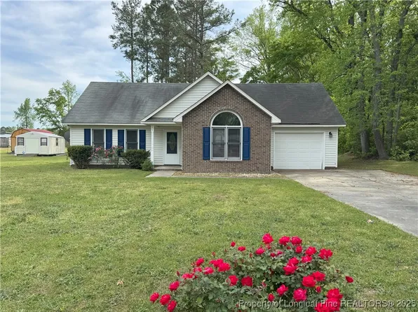 289 Wallace McLean Rd, Raeford, NC 28376