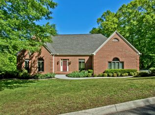 141 Bay Path Dr, Oak Ridge, TN 37830