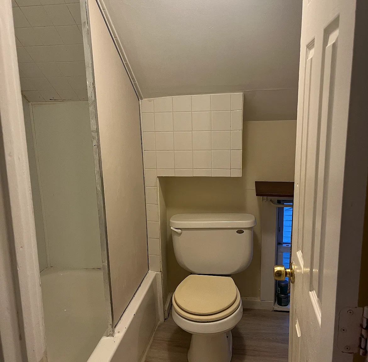 2 bed, 800 sqft, $1,400 — Photo 2