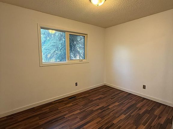 3rd image of 1923 56th St NW