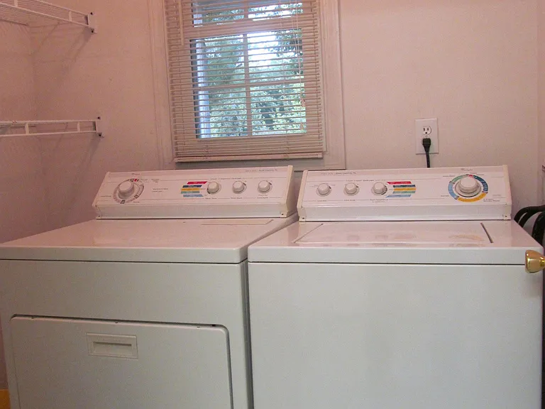 325 E Fall Creek Parkway South Dr — Photo 14