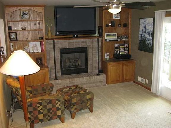 3rd image of 1137 N 88th St