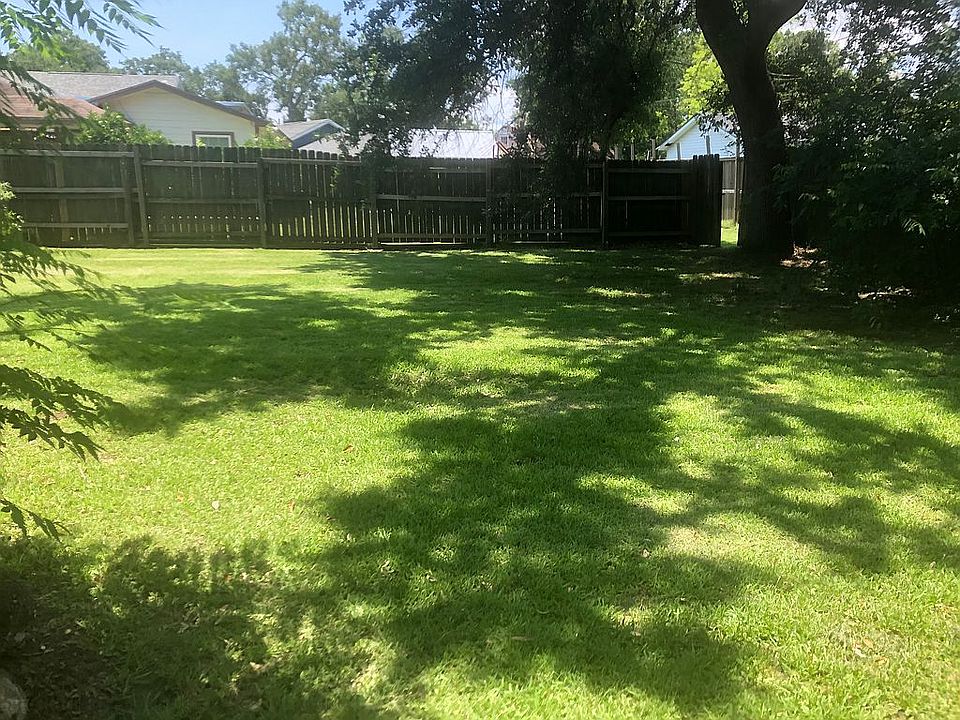 1st image of 4515 Hollywood Dr