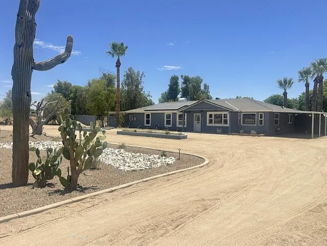 12501 E Cloud Rd — Photo 2