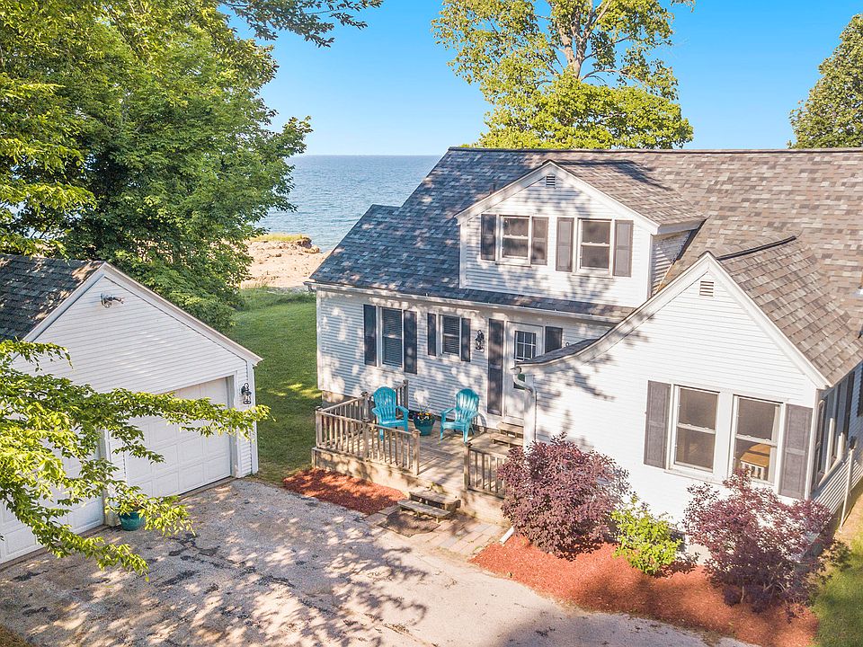 1st image of 3183 Scenic Dr