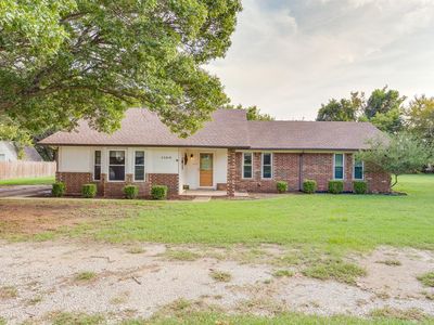 1100 E 6th St, Springtown, TX, 76082