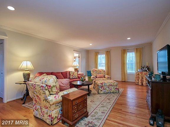 5th image of 6703 Montour Dr
