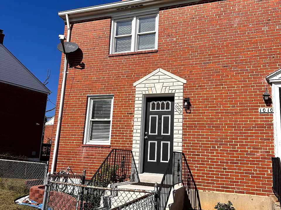 1008 Tunbridge Rd