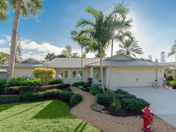9160 SE Yacht Club Circle, Hobe Sound, FL 33455