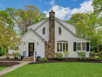 122 Kenilworth Rd, Mountain Lakes, NJ, 07046
