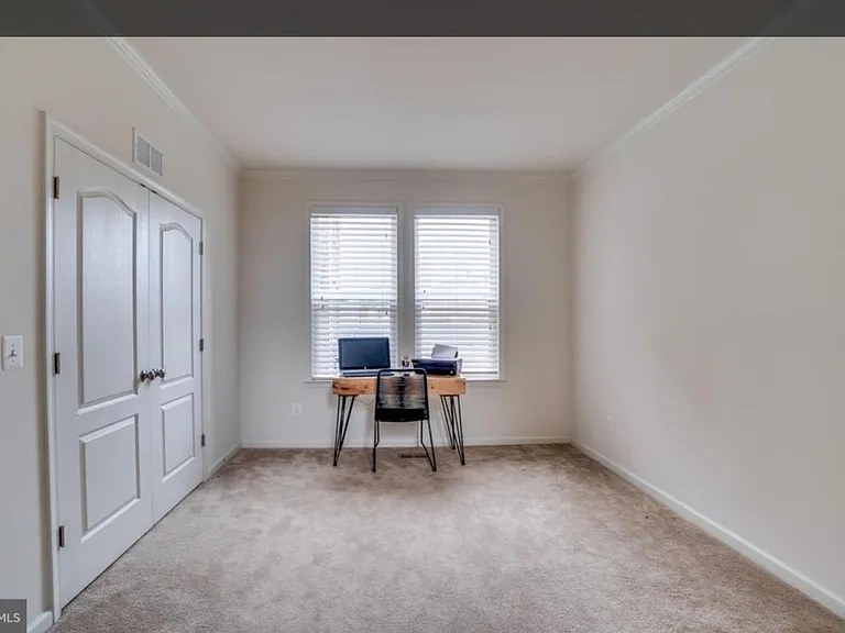 9320 Fairview Ave — Photo 12