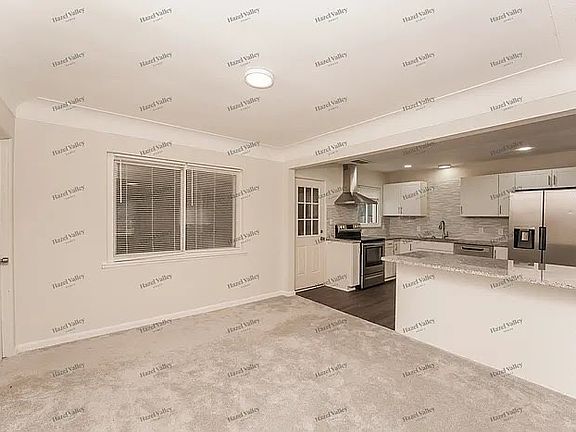 4th image of 522 Sycamore Dr