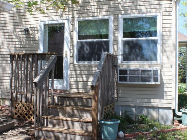 5735 SW 61st St, Topeka, KS 66619