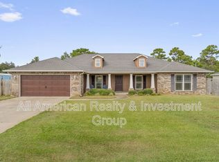 8600 Rio Vista Dr, Navarre, FL 32566