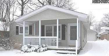 2nd image of 123 Woodstock Ave