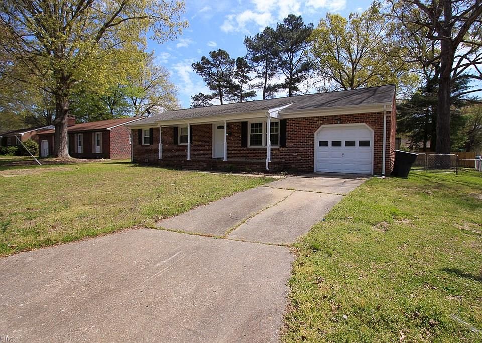 1st image of 113 Caldroney Dr