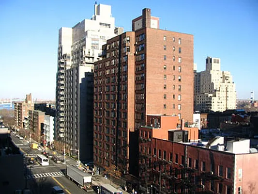 Sold by CB Richard Ellis | media 8