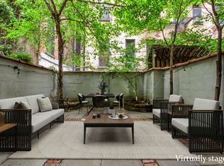 224 E 18th St, New York, NY 10003