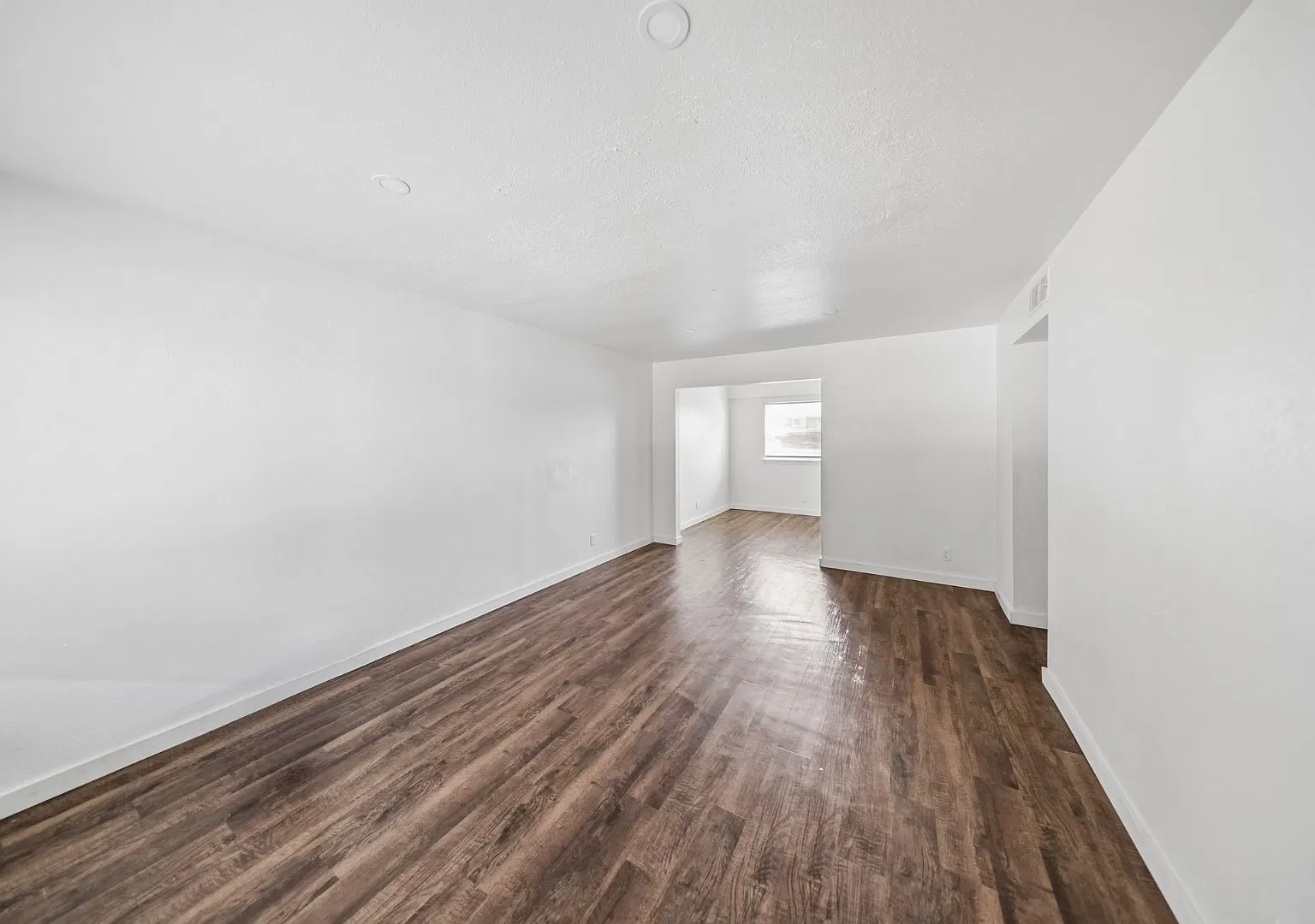 1152 S Quaker Ave - Unit 1152-4 — Photo 2