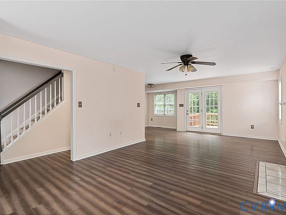 5th image of 8210 Horsham Dr